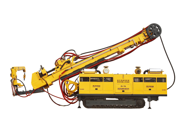 Foreuse multifonction CBM sur chenilles